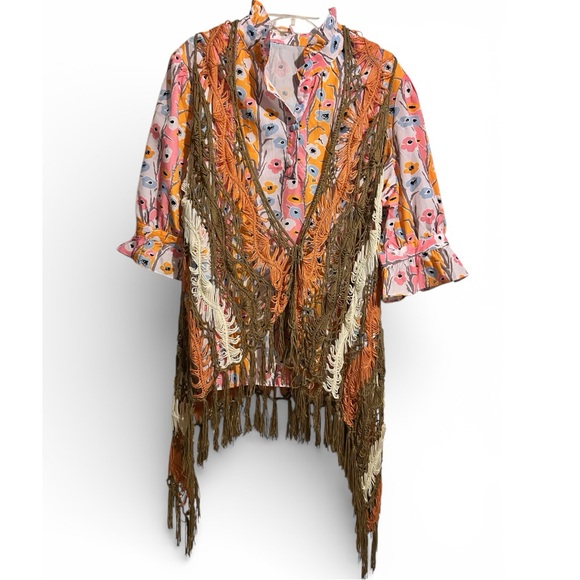 Tops - 🩷🧡2X Floral Blouse with Boho Vintage Fringe Vest